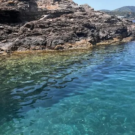 Elysia شقة كابوليفيري