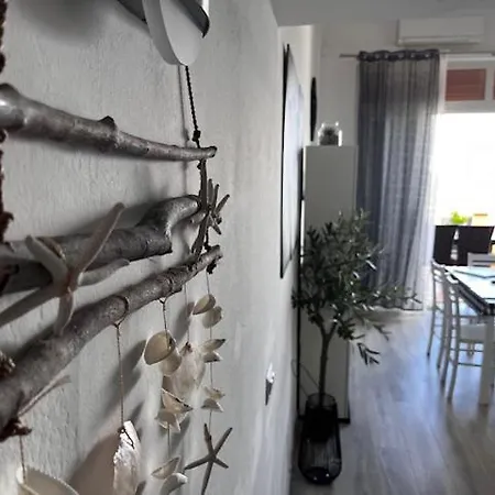 Elysia كابوليفيري