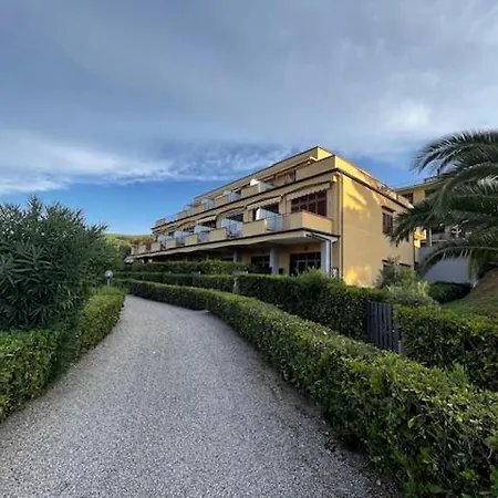 Elysia * Capoliveri (Isola d'Elba)