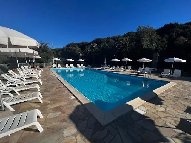 Elysia * カポリーヴェリ